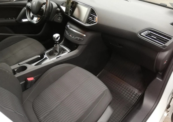 Peugeot 308 cena 31000 przebieg: 183000, rok produkcji 2015 z Chorzów małe 92